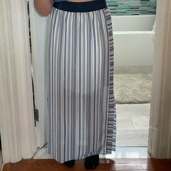 Ann Taylor Blue & White Striped Elastic Waist Maxi Skirt - Picture 2 of 6